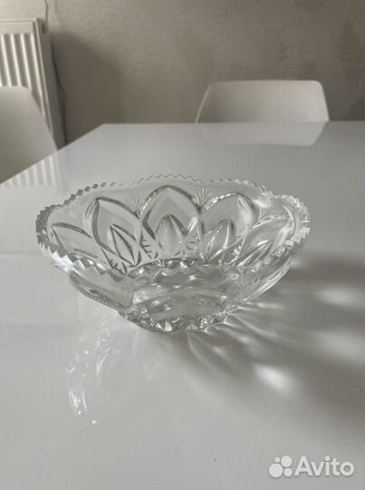 Хрустальные салатницы, графин, рюмки