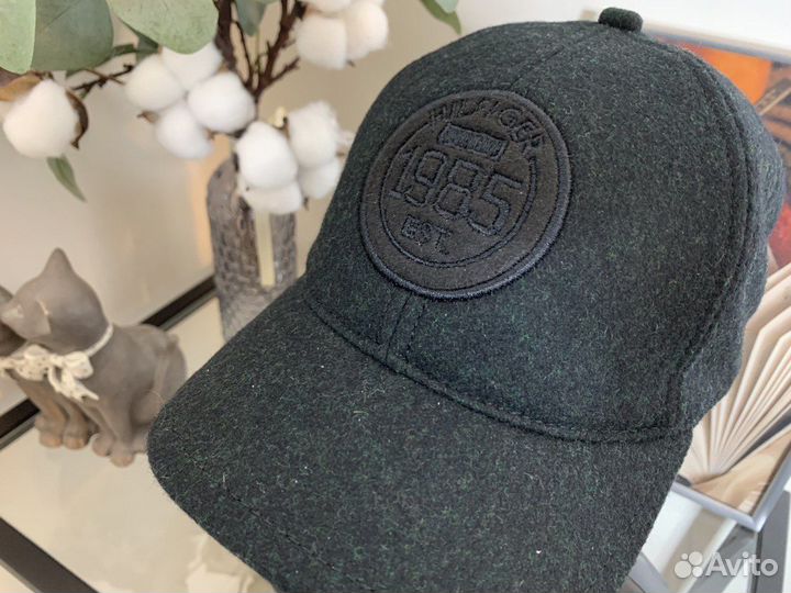 Бейсболка Hilfiger утеплённая