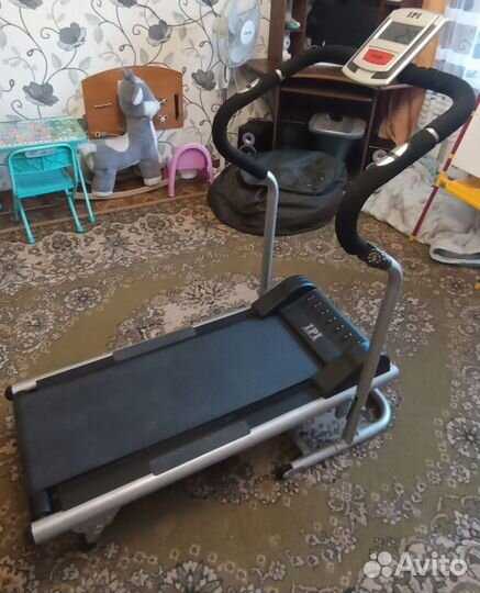 Тренажер беговая дорожка
