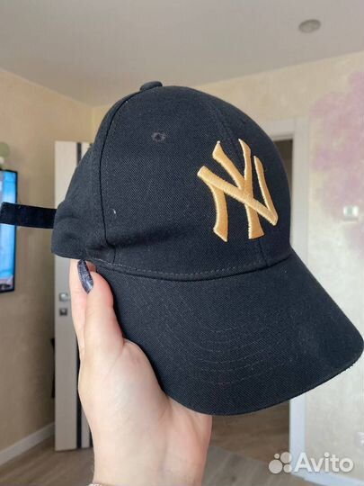 Бейсболка женская NW