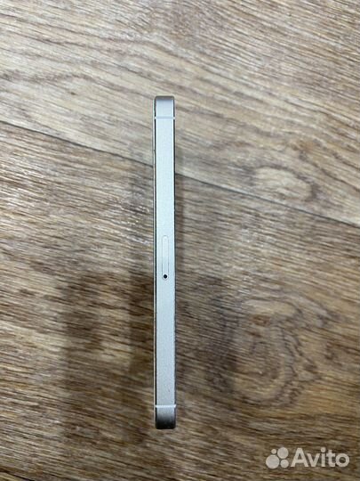 Телефон iPhone 5s