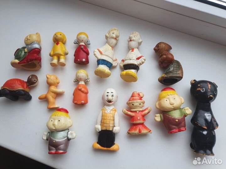 Игрушки колкий пластик СССР