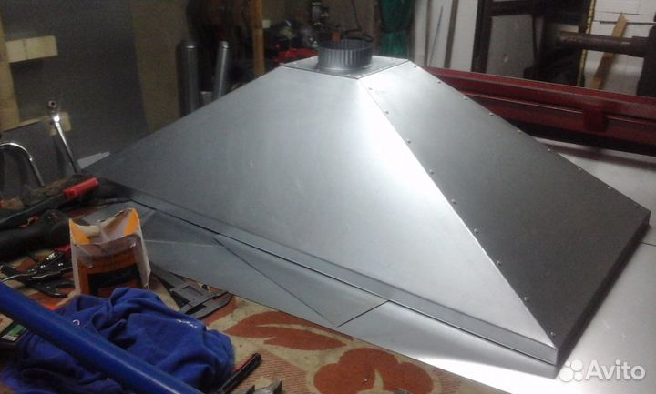 Дымники, зонты вытяжные, коньки, ендовы, уголки