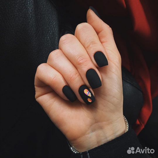 Маникюр, педикюр