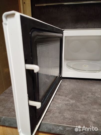 Микроволновая печь Daewoo KOR-63D7A