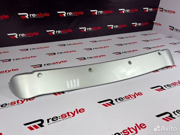 Спойлер Toyota Hiace 200 S1998