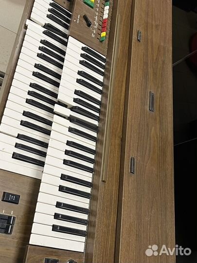 Цифровое пианино Yamaha Electone B-35N (1974г)