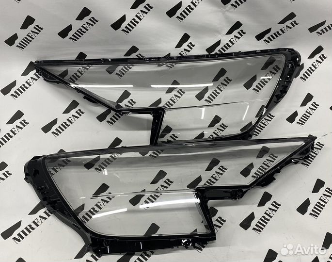 Правое стекло фары Audi Q8 2018-н.в