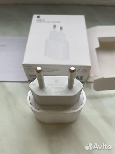Блок питания 20W Type-C (USB-C) адаптер для iPhone