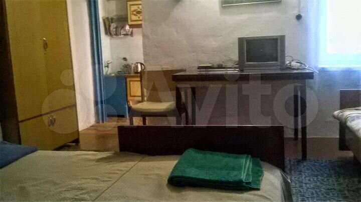 Дом 21 м² на участке 6 сот.