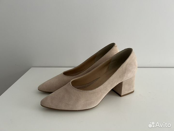 Туфли женские лодочки Carlo Pazolini 39