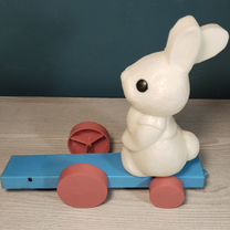 Белый заяц колеса каталка игрушка СССР