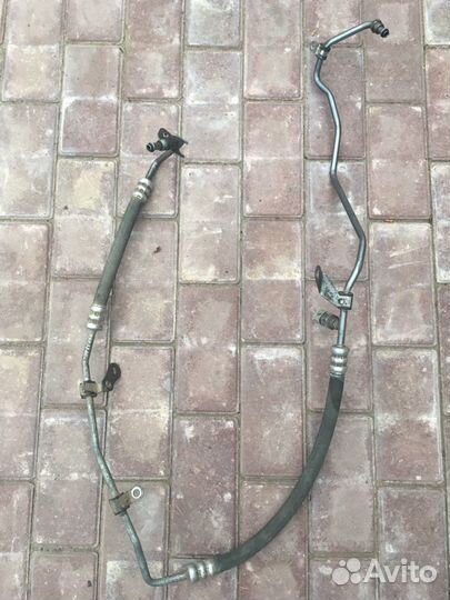 Трубка гура Renault Logan 2009-2014