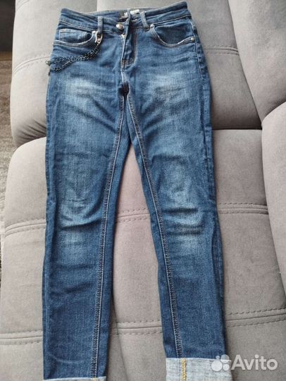 Джинсы