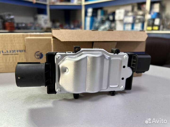 Блок управления вентилятором охл. ford focus 3