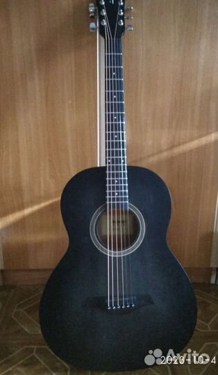 Акустическая гитара