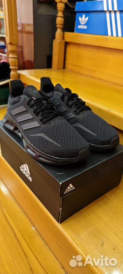 Кроссовки Adidas 41 размер оригинал