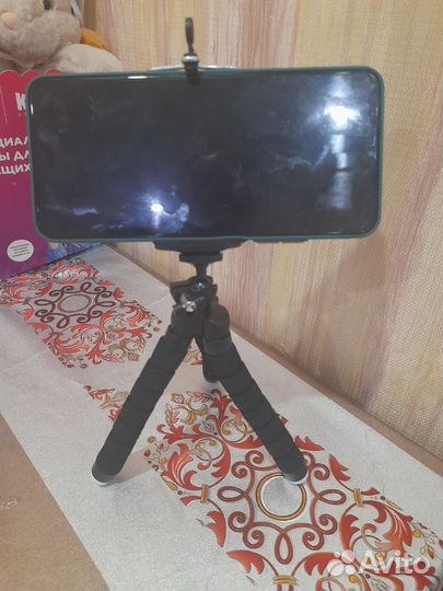 Штатив для смартфона (с дистанционным пультом )