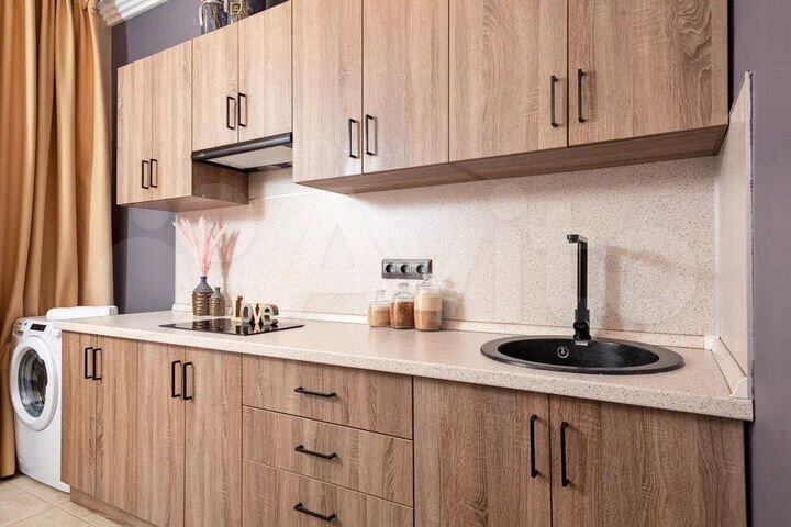 1-к. квартира, 43 м², 1/4 эт.