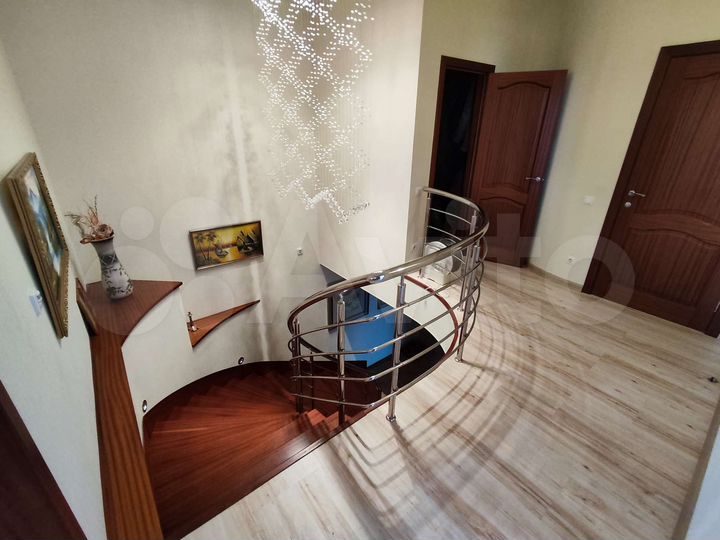 5-к. квартира, 240 м², 10/11 эт.