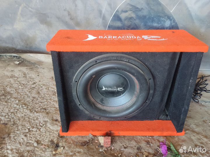 Активный сабвуфер