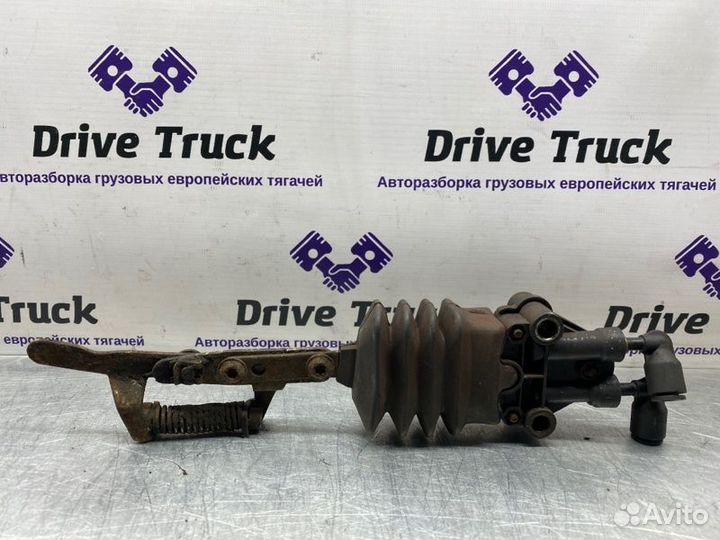 Кран уровня пола кабины Renault Magnum DXI13