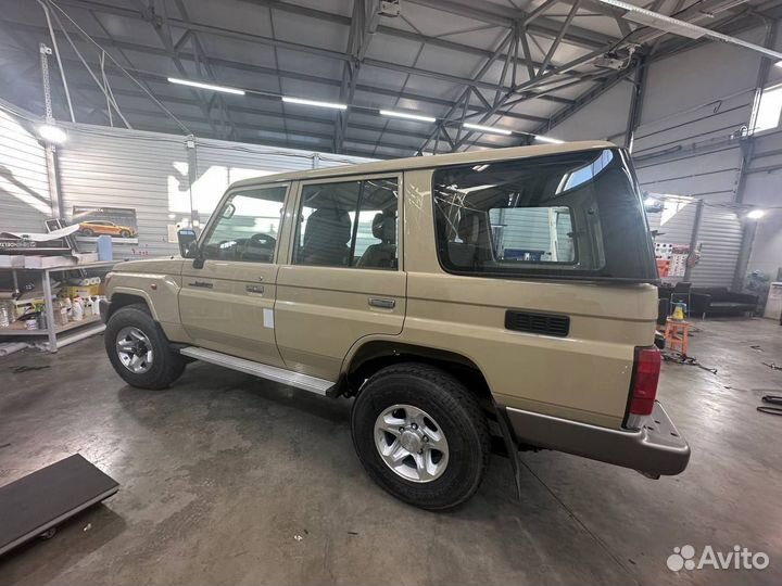 Оклейка авто пленкой Винил