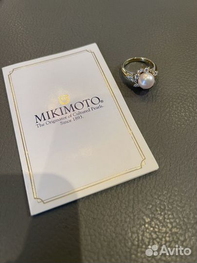 Золотое кольцо Mikimoto