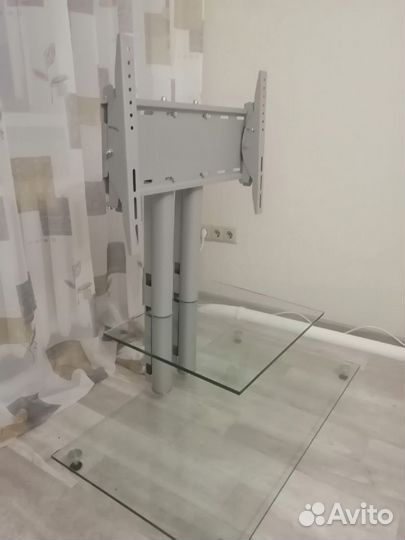 Тумба под телевизор подвесная