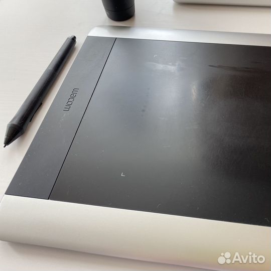 Графический планшет Wacom Intuos Pro M