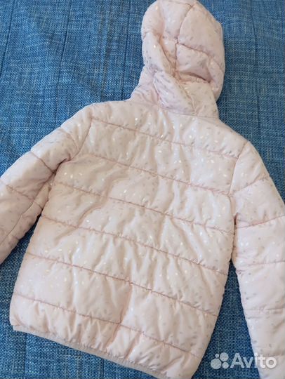 Демисезонная куртка на девочку р.128