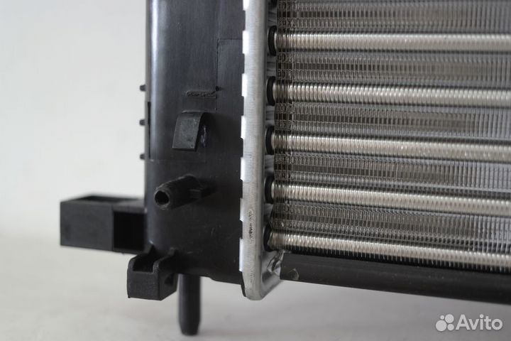 Радиатор охлаждения Лада Веста 15