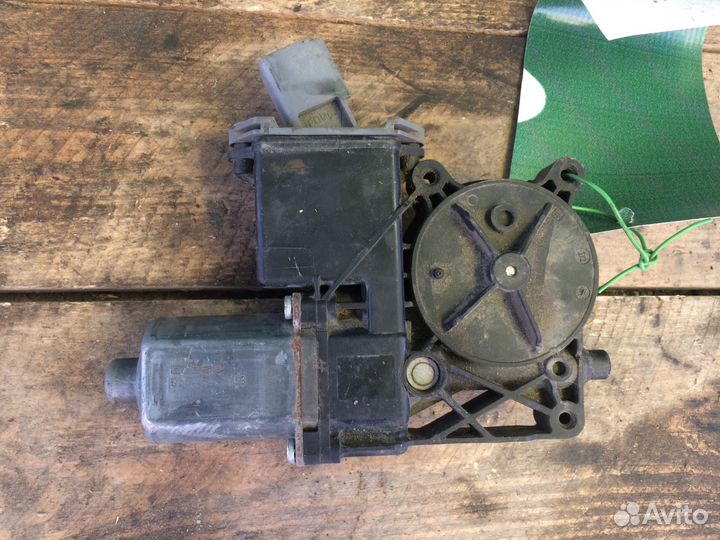 Мотор стеклоподъемника передний левый Opel Astra J