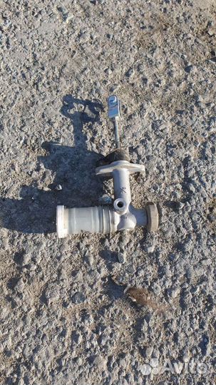 Главный цилиндр сцепления паджеро спорт 1