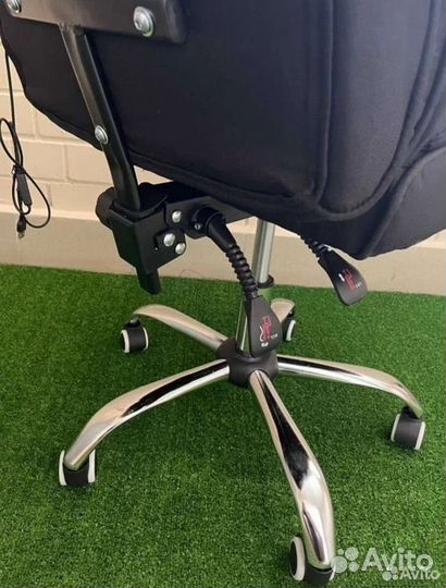 Компьютерное игровое кресло геймерское с массажем