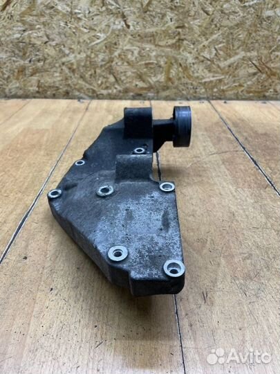 Кронштейн гидроусилителя Ford Mondeo qxba 2009