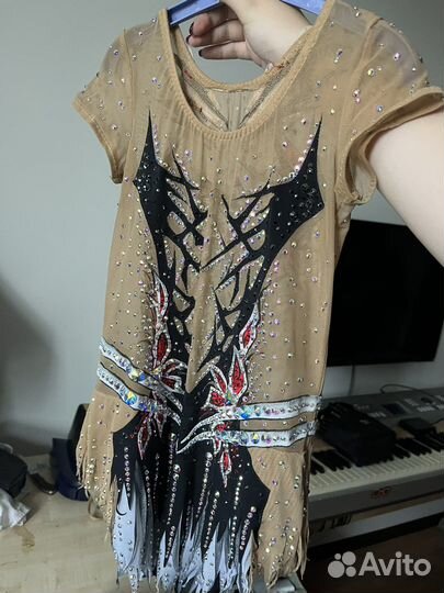 Купальник для художественной гимнастики