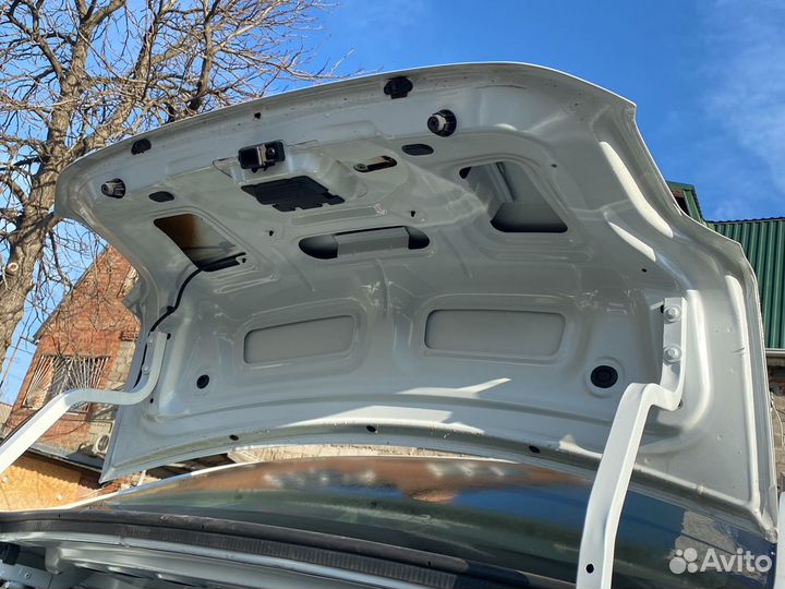 Крышка багажника Renault Logan 2 Рено Логан