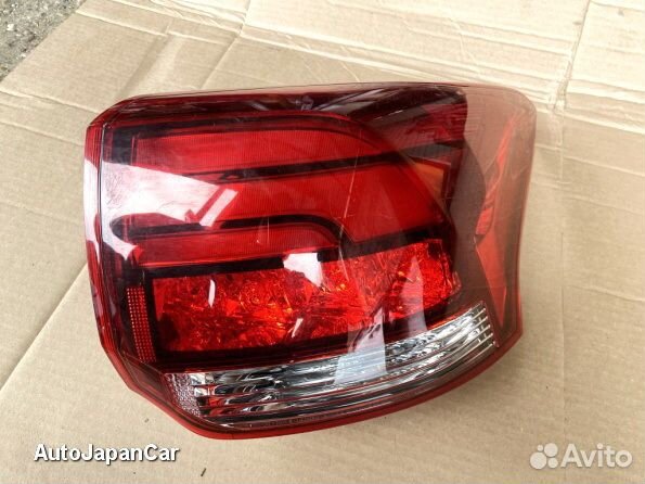 Mitsubishi Outlander 3 фонарь задний правый