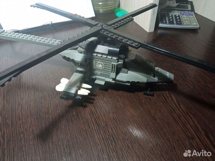 Вертолёт лего