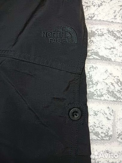 The North Face шорты
