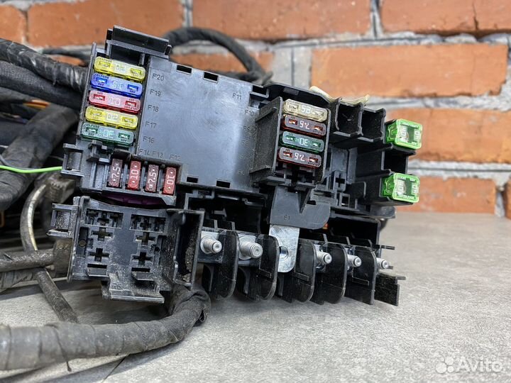 Блок предохранителей Skoda Rapid