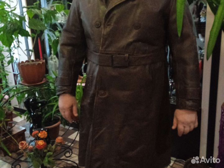 Продаю кожаный плащ полендлизу 1942г