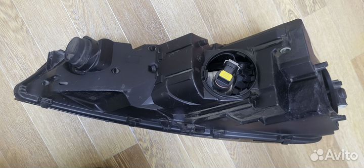Фара левая audi A4B9 ксенон