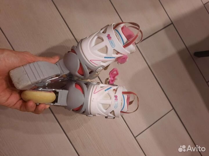 Роликовые коньки