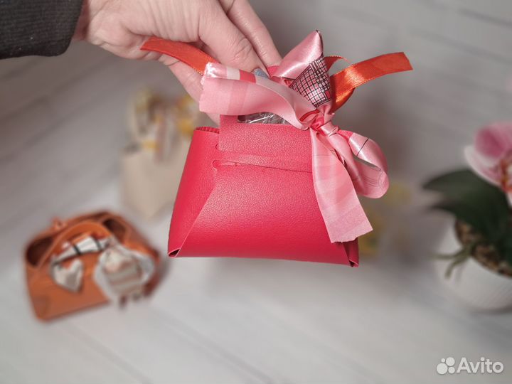 Комплименты из шоколада на 8 марта