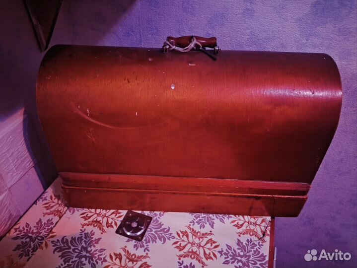 Швейная машина