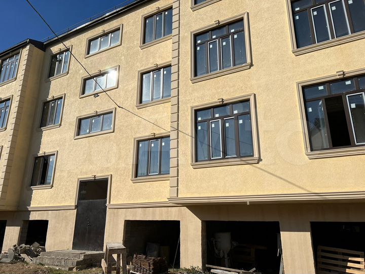 2-к. квартира, 65 м², 3/3 эт.