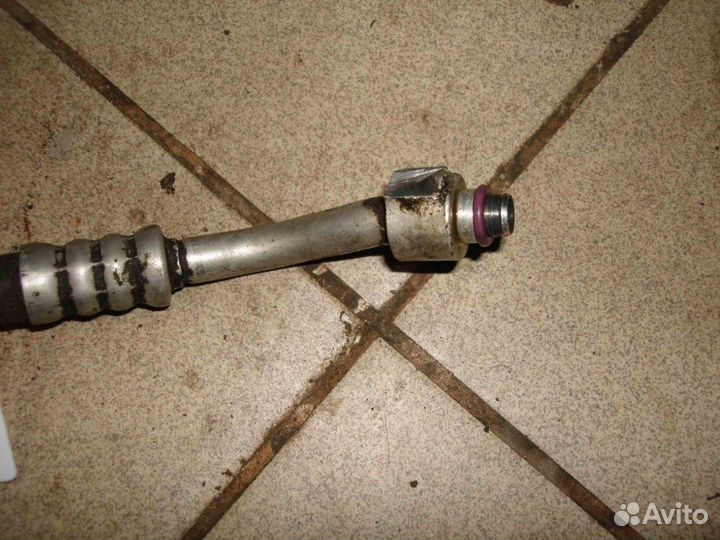 Трубка Mercedes E W211 2002-2009