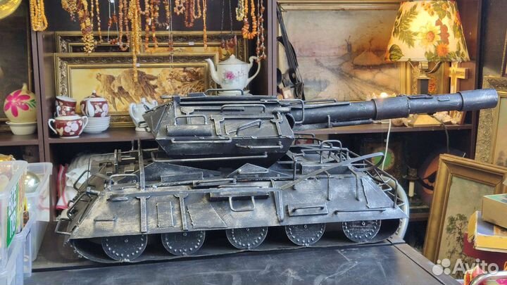 Танк металл